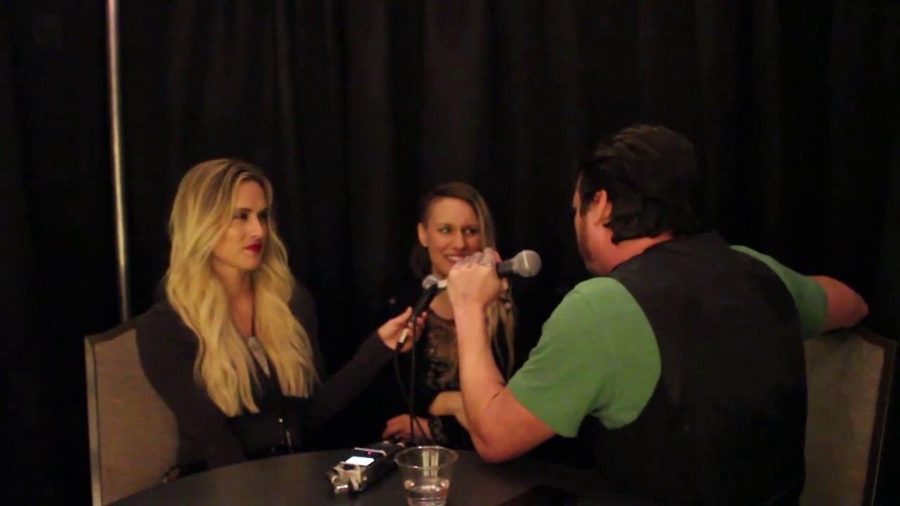 Hyper Caroline Hobby - Hudson Moore & American Young