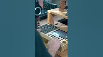 Soulful Boom Bap Beat on the MPC Live II | Hip Hop Beat Making