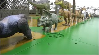 Gorilla vs 10 Dinosaurs Battle Toys 고릴라 vs 10마리 공룡 배틀 장난감