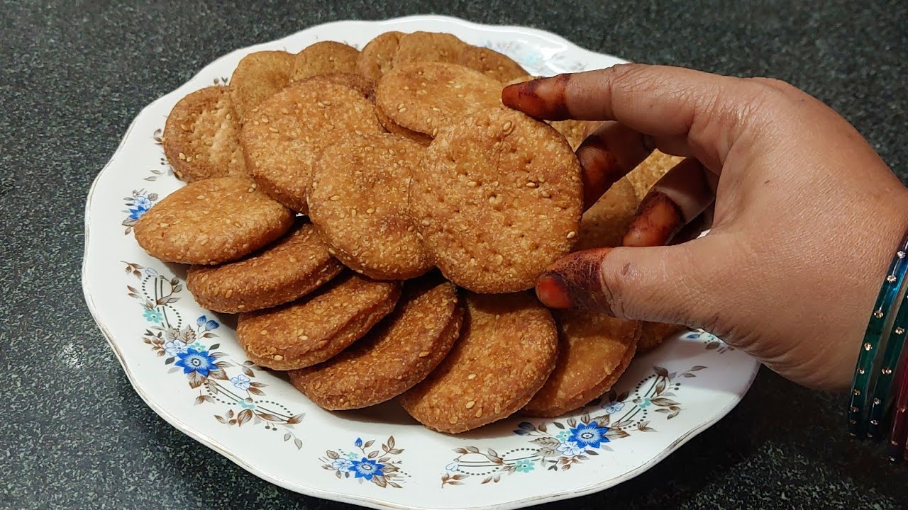 Meethi tikiya recipe | konday ki tikiya recipe | sweet biscuits recipe 