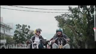 Story WA Custom menolak punah