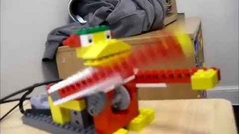 Using Lego Wedo w/ Scratch #Coding #School