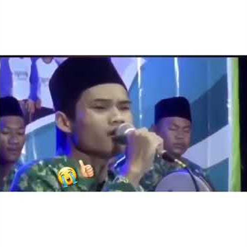 Kumpulan Vokalis Hadroh Bersuara Terlalu Tinggi.. Bikin ngakaak