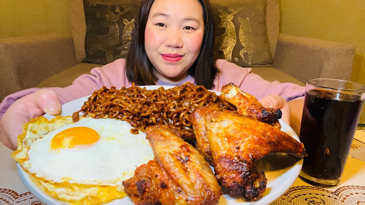 Eating Black Beans Noodles, Chicken Wings and eggs || Hari Karuna Rai