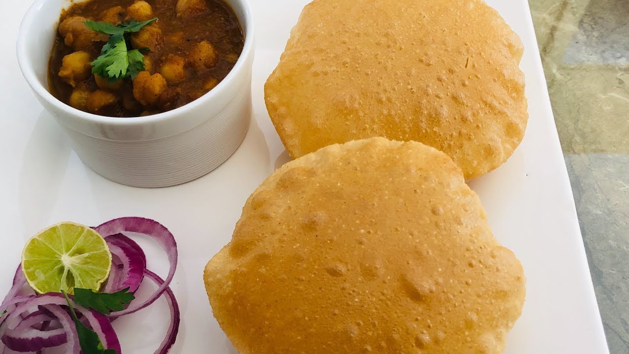 पूरी के आटे में सिर्फ ये एक चीज़ मिला दे सारी पूरी फूली फूली बनेगी | Poori Recipe | Puri | Anyone Can Cook with Dr.Alisha