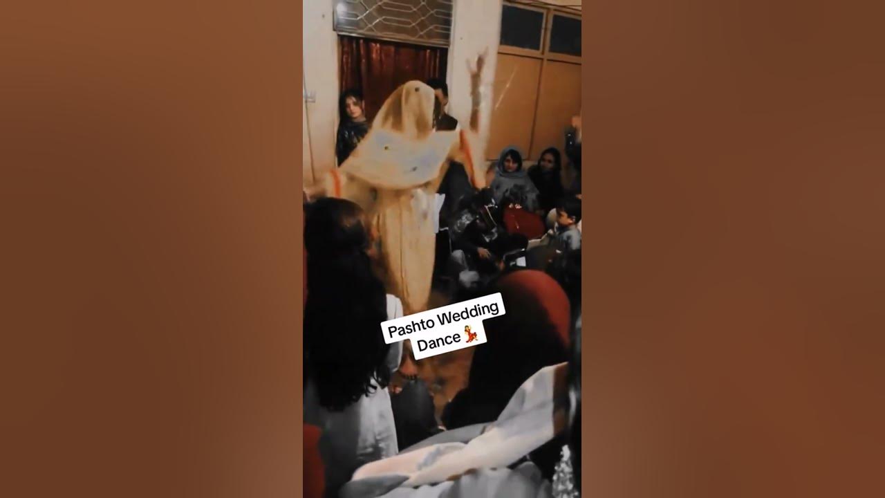 Pashto Wedding Dance Home Performance with Pashto Saaz by Bilal Music