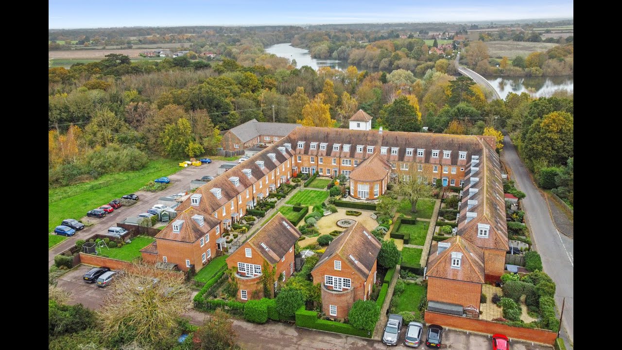 FOR SALE Chedworth Place Tattingstone, Suffolk, IP9 2ND YouTube