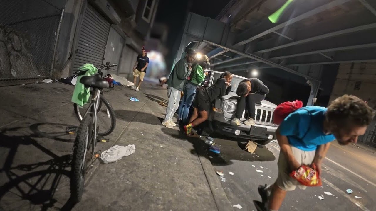 Riding Kensington late night, raw and unfiltered