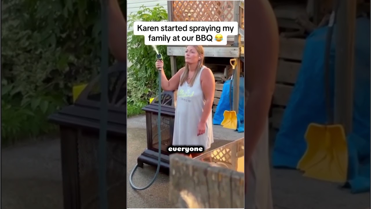 Карен на заднем дворе обрызгивает своих соседей 