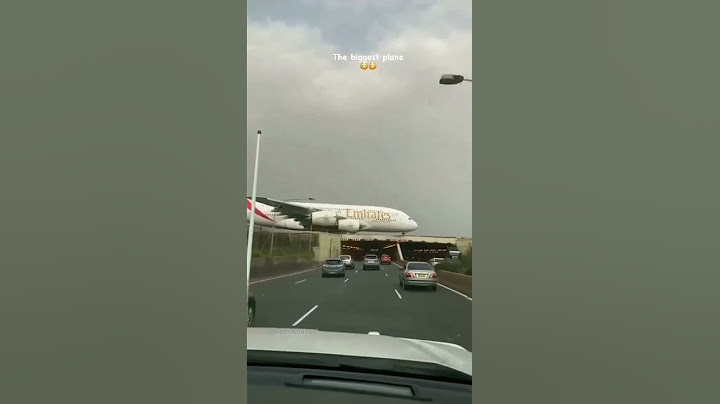 Emirates Landing | The Biggest Plane