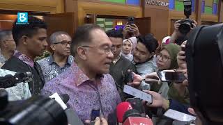Gov’t to continue efforts to upgrade dilapidated military, police quarters - PM Anwar Gov’t to continue efforts to upgrade dilapidated military, police quarters - PM Anwar