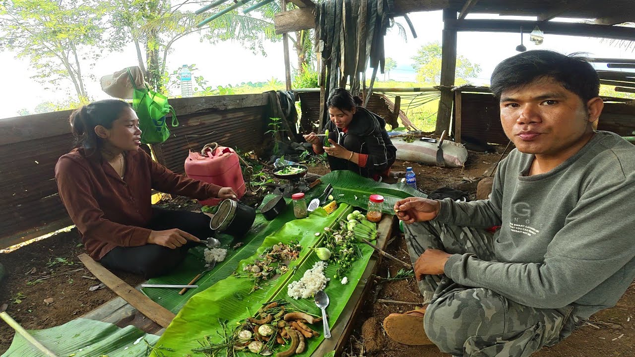 Phlā  fish and fresh vegetables in the farm. Ep250
