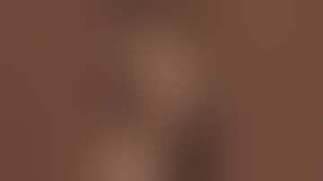 هتنام معايا بس بشروطي 