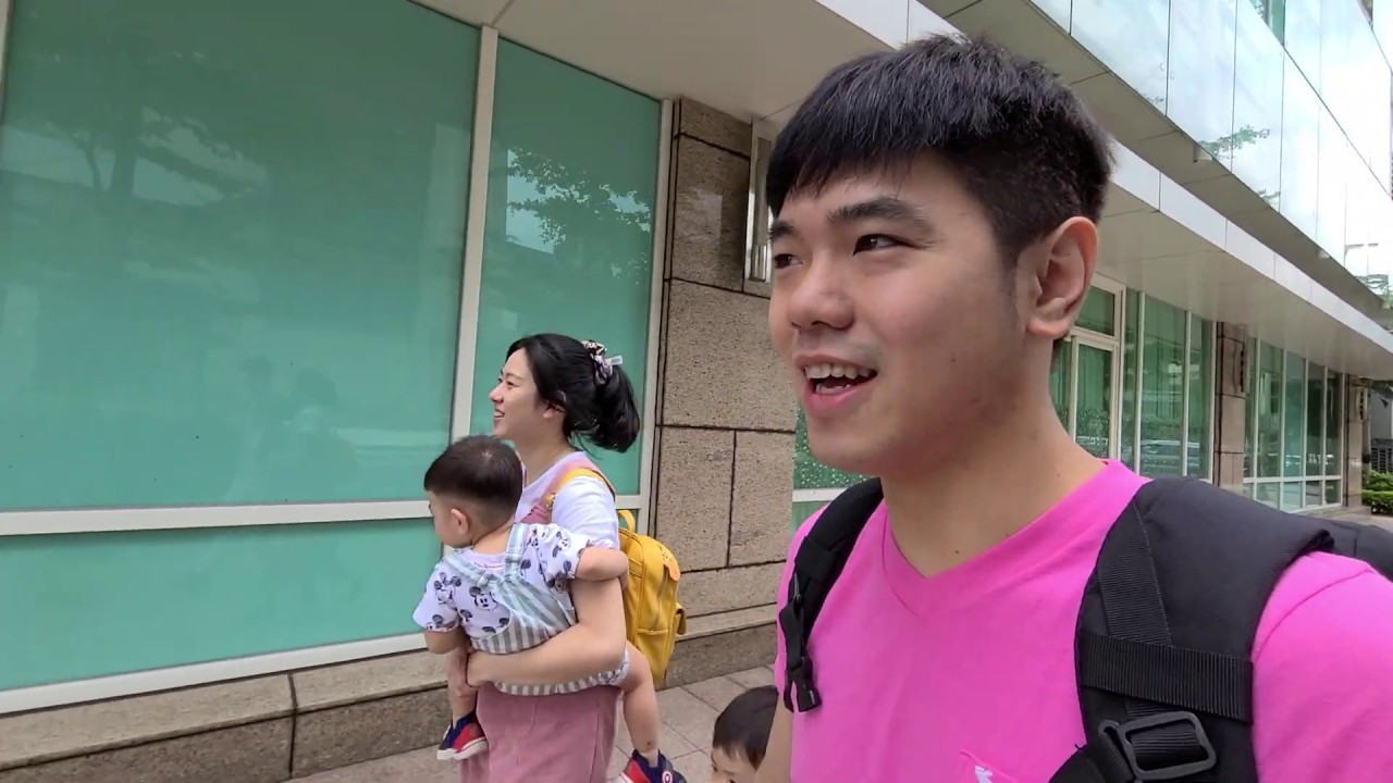 吃龍都烤鴨，沒有可爾必思cody哭得好傷心