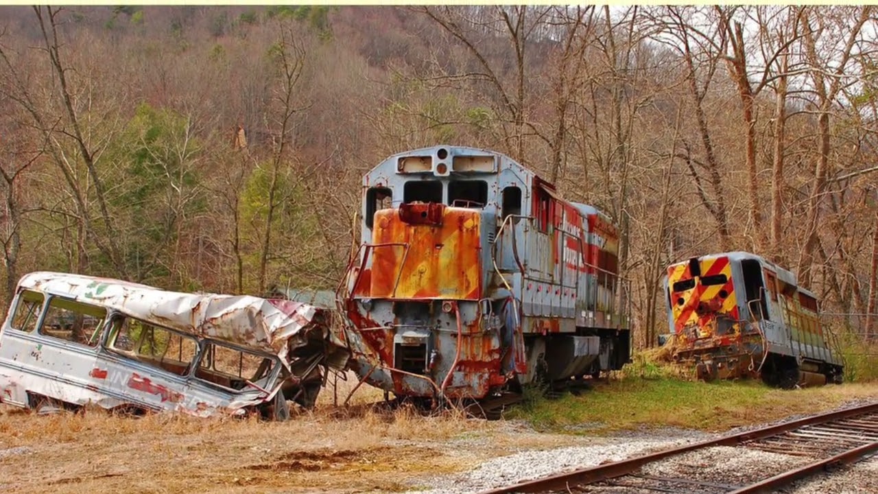 Abandoned trains but they are passenger trains