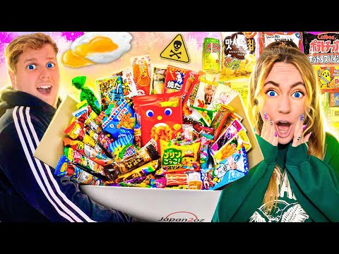 ПРОБУЕМ 70 АЗИТСКИХ СЛАДОСТЕЙ! ВАФЛИ С ЯИЧНИЦЕЙ !