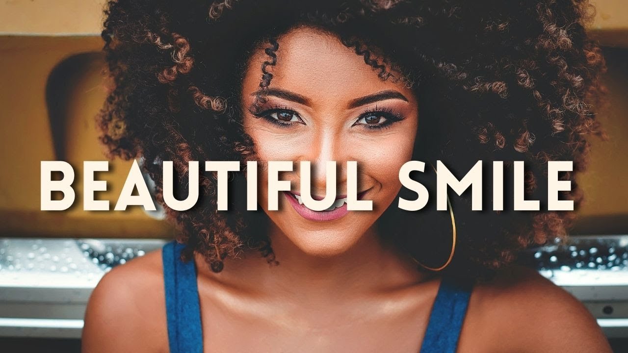 Most Beautiful Girls & Women with their Most Beautiful Smiles