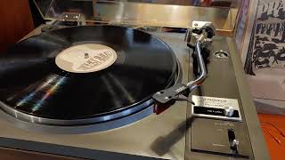 Vintage Pioneer Turntable PL-115D Classic Belt Drive w Auto Return. DEMO.