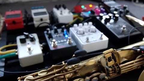 Sax and effects : ambient jazz improvisation