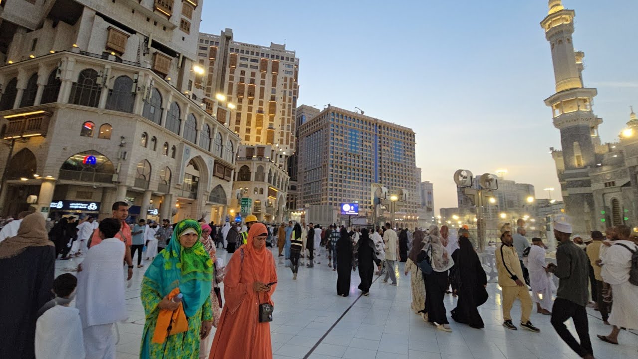 من مكة شاهد أجواء المسجد الحرام