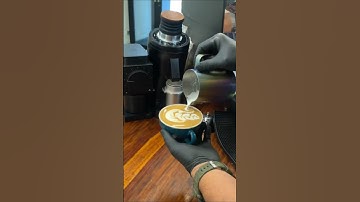 Latte art #coffee #tutorial #coffeeart #latteart #coffeeaddict #brewmaster2415