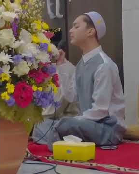 ya habibi ya muhammad ya arusal khofiqoini || (gus azmi)