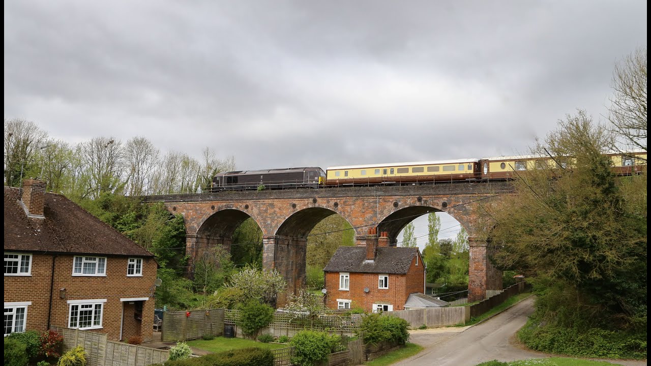 Royal 67006 races over Monxton Viaduct with 1V80 VSOE - 24.04.2024