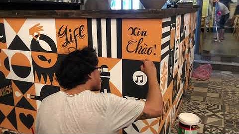 MỘT NGÀY VẼ TRANH TƯỜNG CHO QUÁN CAFE