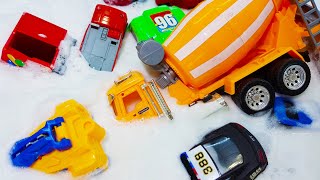 Dirty cars fall into the sink with foam | TOY Cars for kids
