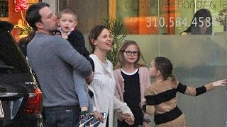 X17 EXCLUSIVE - Ben Affleck And Jennifer Garner Reunite For Family Dinner