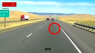MASSIVE DEER JUMPS In Front Of 70MPH Car! 🦌 #dashcam #closecall #wildlife