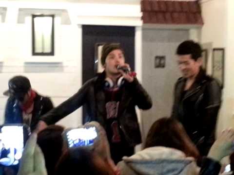 20131109 울랄라세션 팬사인회 공연 - no diggity