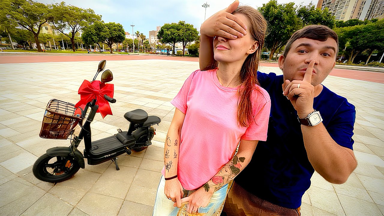 DEI UMA MOTO DE PRESENTE PARA MINHA NAMORADA…