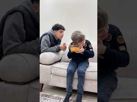 من فزعو ترك الصحن وهرب