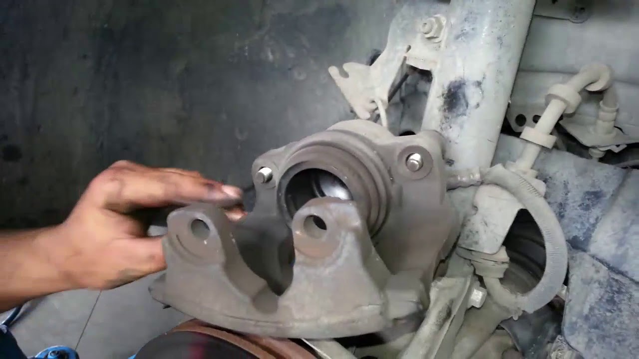 Range Rover Evoque >> Changement Plaquettes de Frein AV RANGE ROVER EVOQUE - YouTube Range Rover Evoque >> Changement Plaquettes de Frein AV RANGE ROVER EVOQUE - YouTube