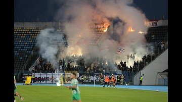 Oprawa kibiców Gryfa Słupsk na meczu z Zawiszą Bydgoszcz