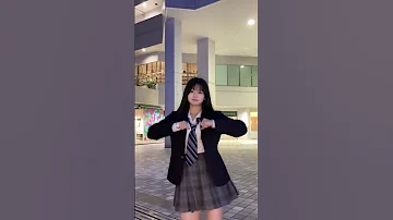 風でスカートがヤバい Dance Fjk 