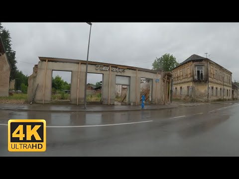 ASMR kišna šetnja kroz polu-napušten grad | Glina, Petrinja | [4k]