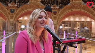 Concert de Louane pour CKDB aux Galeries Lafayettes ❤️