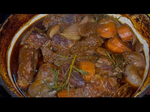 Pot Roast & Cornbread: The Ultimate Comfort Combo