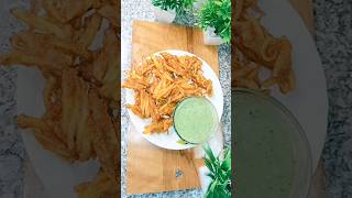 Crispy Aloo Lachha Pakoda Recipe | Street Style Potato Snack#viral #shorts #trending.