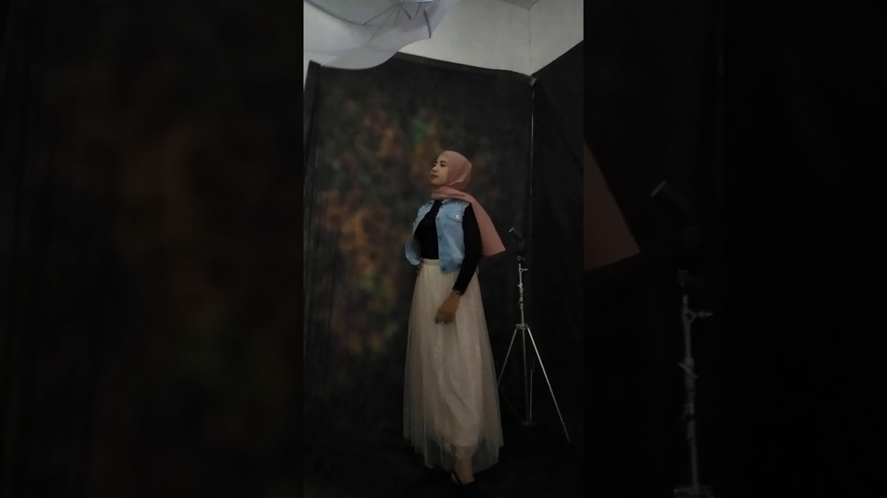 Behind The Scene | STUDIO PHOTO Background Hitam - YouTube