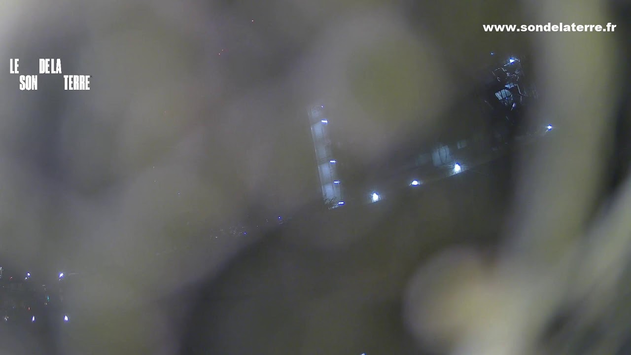 Live Webcam Paris – Seine & Notre-Dame from Le Son de la Terre Boat — Paris, Île-de-France live camera thumbnail