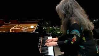 Miniatura del video "Johann Sebastian Bach - Piano Partita No. 2 In C Minor, BWV 826 - Martha Argerich"