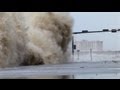 Hurricane Ike Galveston Texas footage - Giant waves and massive storm surge floods the town.