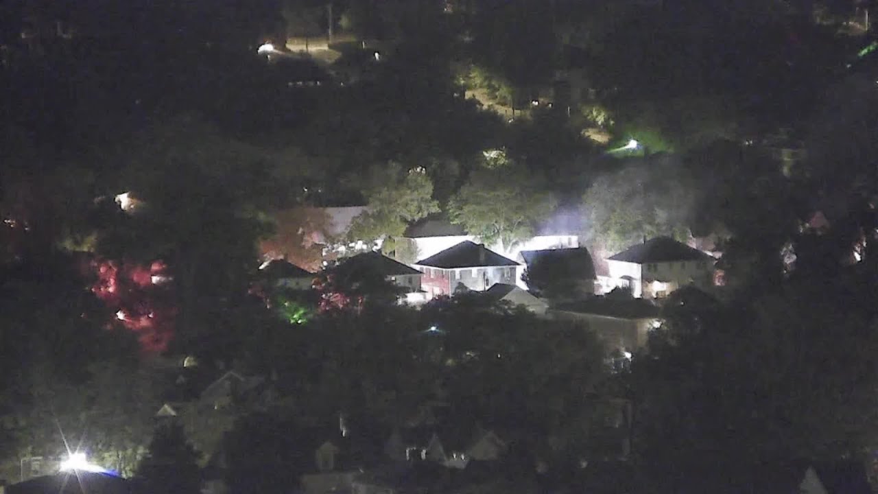 Fire crews respond to smoke from Omaha home Friday morning - YouTube