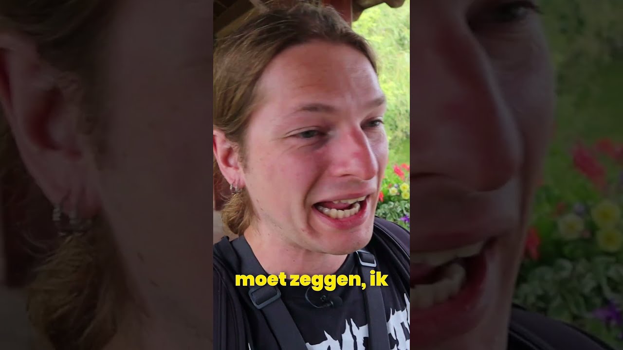 Mensen Nat Spuiten Met Kanon Tripsdrill 