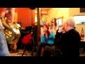 Capture de la vidéo 18 Mai 2012 ... Chloé Sainte-Marie Chante Un Couplet De La Chanson De Gaston Miron