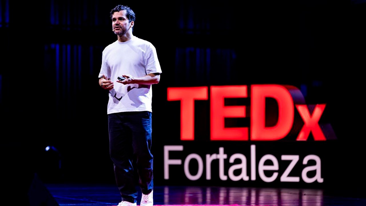 Como contar histórias que emocionam | Razões para Acreditar | Vicente Carvalho | TEDxFortaleza