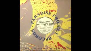 Sonia Davis - Bette Davis Eyes